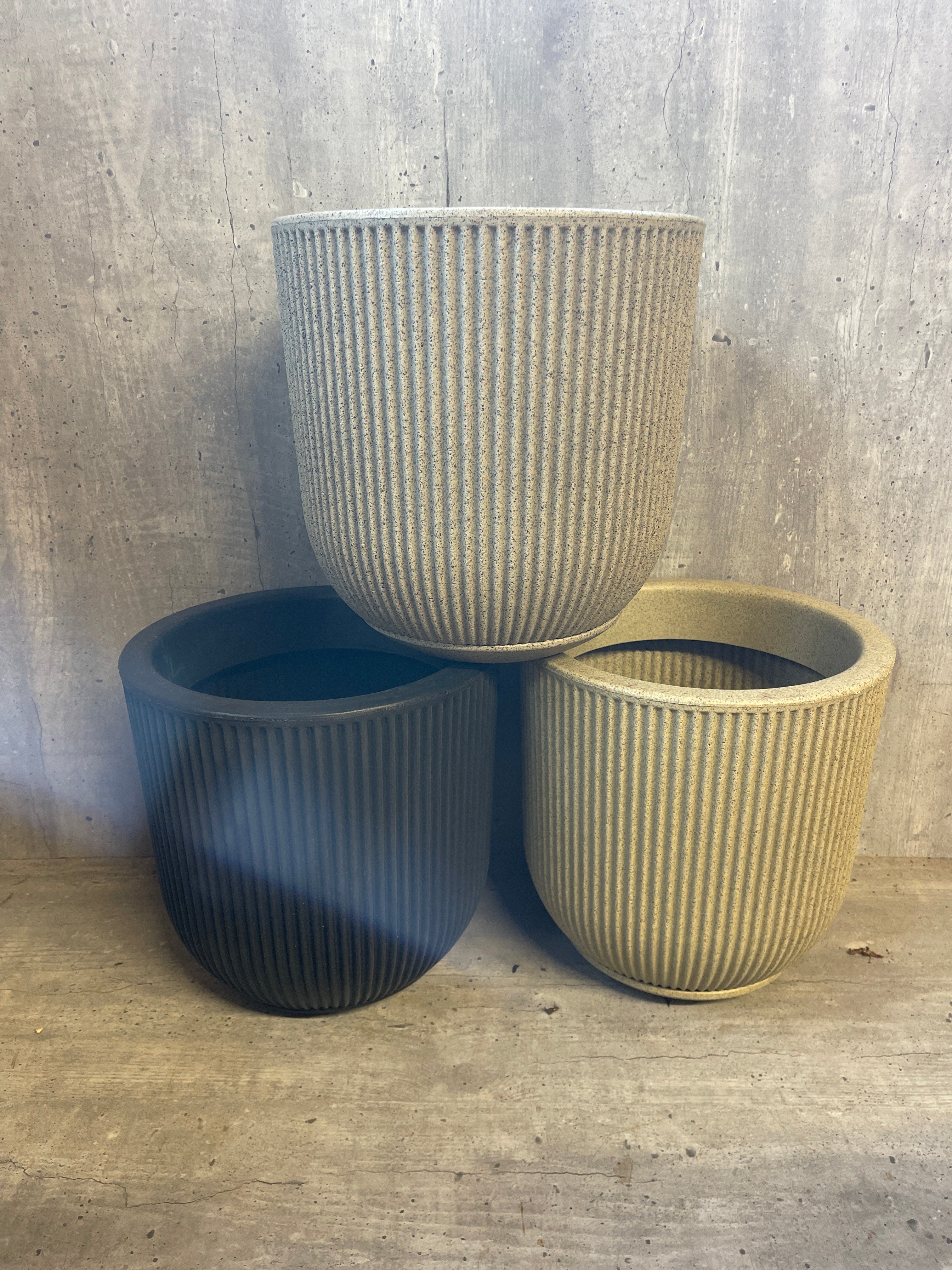 פלסטיק דמוי בטון עם צלחת מובנית