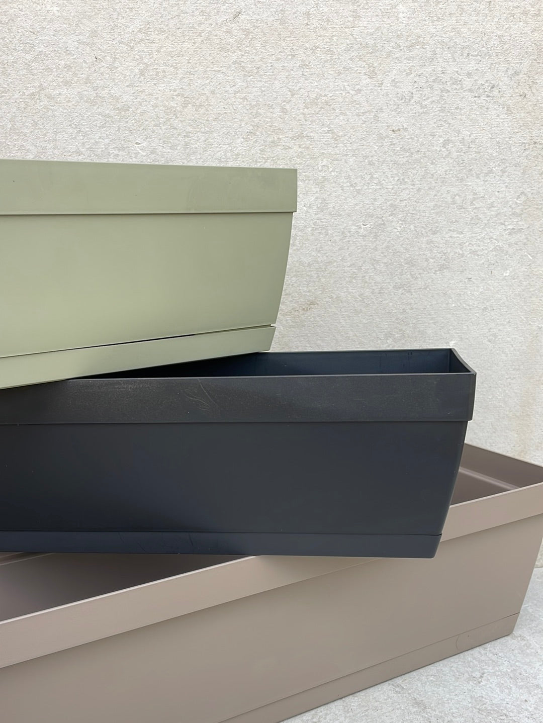 אדנית פלסטיק איטלקי