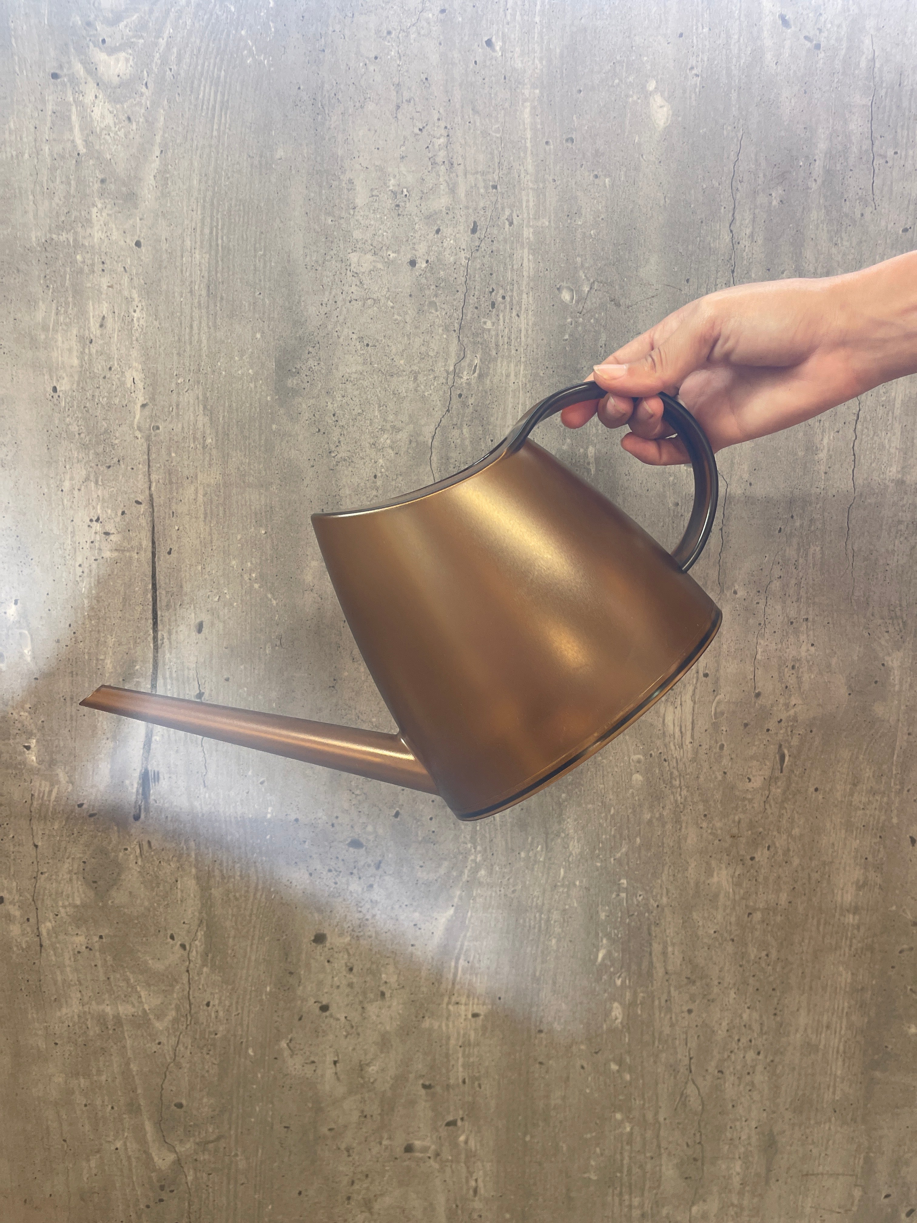 משפך פלסטיק צבעוני